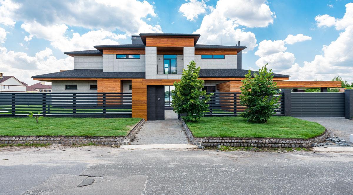 8 reasons choose custom fence