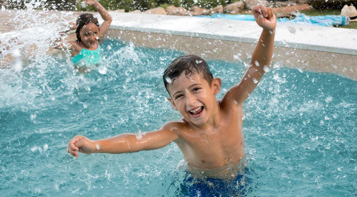 swimming pool fence rules