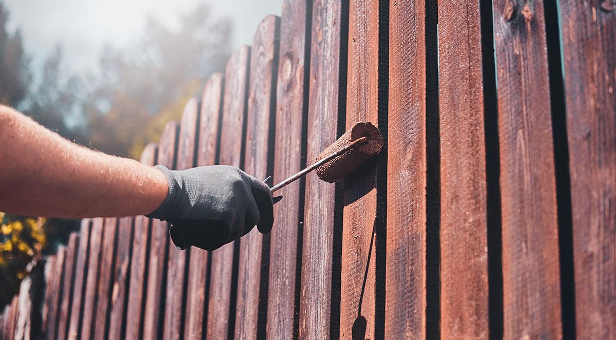 fence stain diy or pro