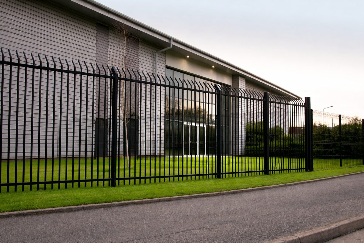 Commercial Fences 1